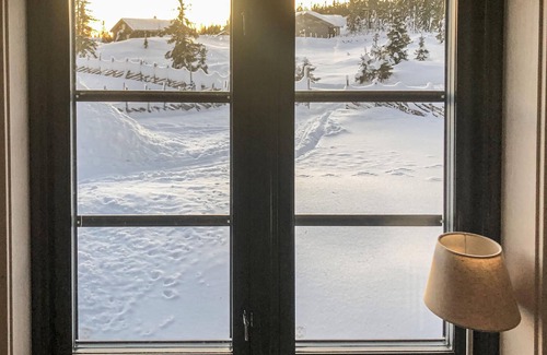 Lillehammer House | Look forward to this modern and great vacation home near Nordseter.
