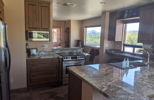 Tucson House | Looking for a getaway? BEAUTIFUL & PRIVATE Guest House! Hiking - Biking - Relax