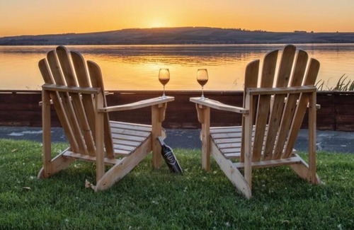 Boardman House | Looking for a Place to Relax? Enjoy the Stunning View of Columbia River w/ Pool