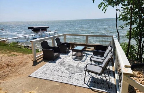 Village of Harrison House | Looking for the perfect Wisconsin lake house for your family fun?
