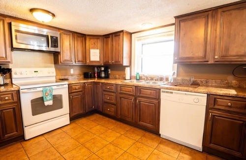Leesburg Cabin | Lookout Nook Waterfront on Weiss Lake