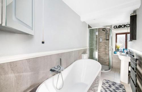 Hepworth House | Loom Cottage Holmfirth