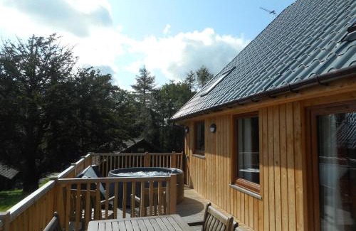 Newton Stewart Ski Chalet | Lord Galloway 36 with Hot Tub
