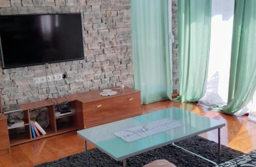 Pirovac Apartment | loren