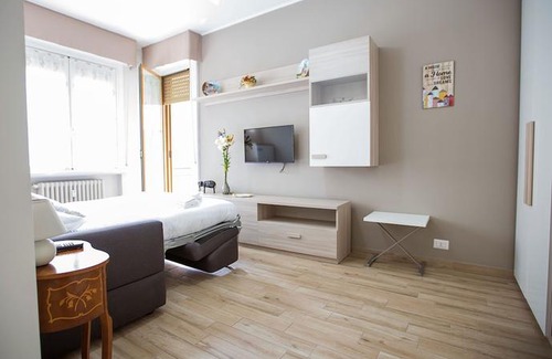 Giambellino Apartment | Lorenteggio Studio Apt