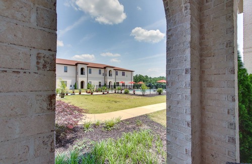 Lawrence County Apartment | Loretto Vacation Rental w/Community Resort Perks