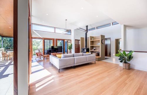 Peregian Beach House | Lorikeet Sands
