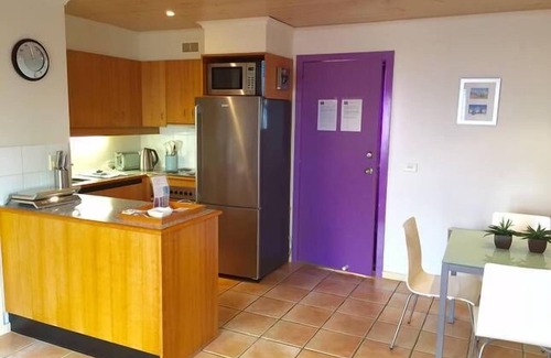 Lorne Apartment | Lorne Beach Box Holidays - Cora Lynn Studio 24