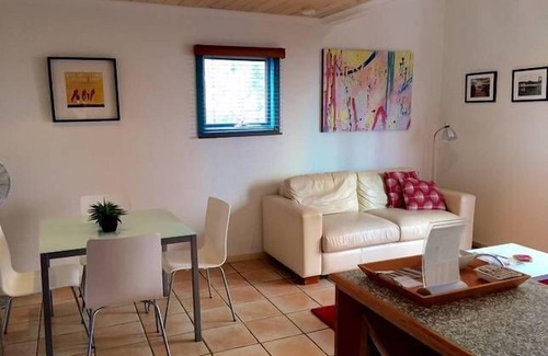 Lorne Apartment | Lorne Beach Box Holidays - Cora Lynn Studio 24