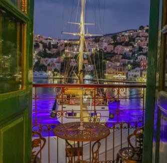 Symi Apartment | "LOS" 2 Neoclassic Harbour View