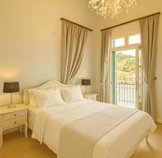 Symi Apartment | "LOS" 2 Neoclassic Harbour View