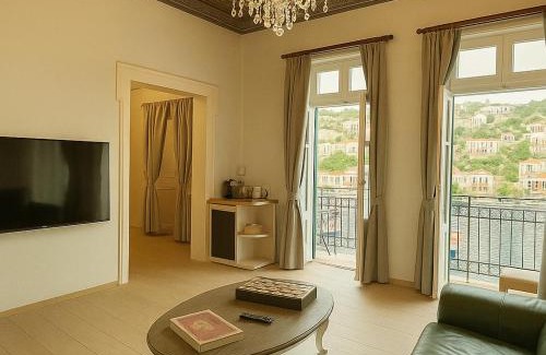 Symi Apartment | "LOS" 2 Neoclassic Harbour View