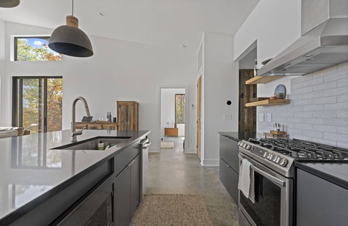 Lenoir House | Lost Ridge - Modern Sustainable Luxury Tiny House with Stunning Mountain Views!