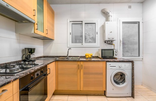 el Fort Pienc Apartment | Lots of light and space!