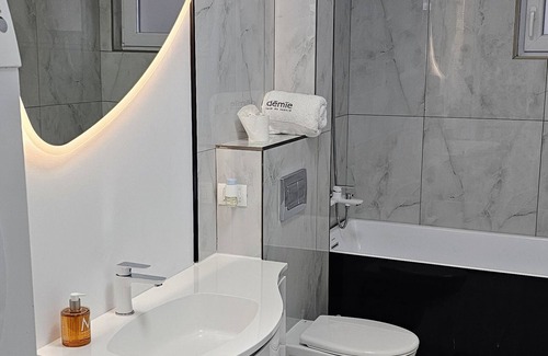 Ghiroda Apartment | Lotus apartament amplasat la intrare in Timisoara la 2 km de aeroport