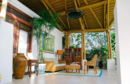 Candi Dasa Resort | Lotus Bungalows