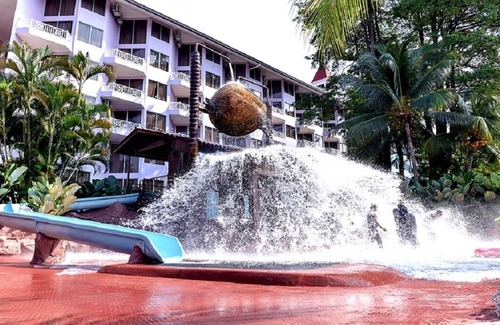 Desaru Apartment | Lotus Desaru Resort 3 Bedroom Apt with Waterpark