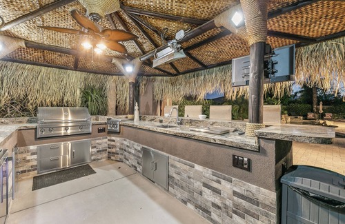 Indio House | Lotus Retreat: 7BD Pool Game Rm