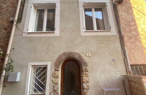 Bagnols-en-Foret House | Lou Soleié : Belle Maison de Ville Avec Magnifique vue Depuis Terrasse sur Toit