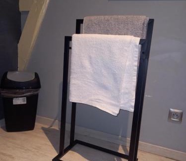 Heuze - Saint-Georges House | Loue une chambre pour les 24 heures voiture