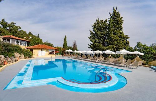 Agios Ioannis Peristeron Hotel | Louis Ionian Sun