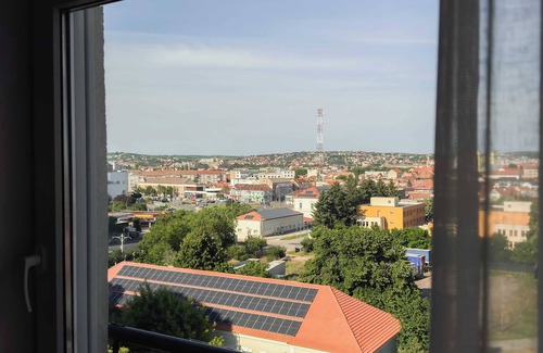 Oradea Apartment | Lounge 8 Studio - NorthView