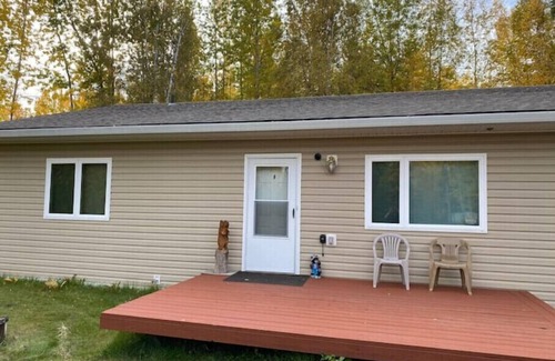 North Pole House | Lou’s Bear Den clean, quiet, comfortable. Close to everything you’ll needn