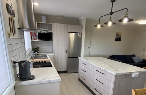 Newland House | Lovely 3 bedroom home with river views. Perfect location to explore the Island.
