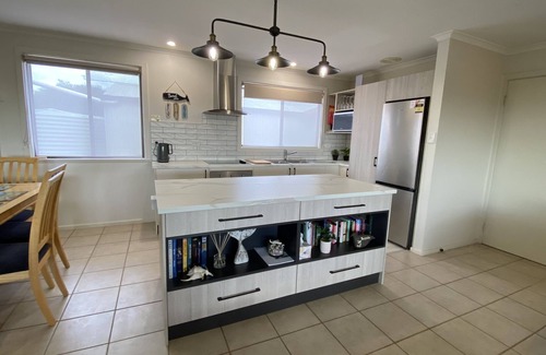 Newland House | Lovely 3 bedroom home with river views. Perfect location to explore the Island.