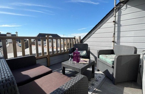 Etel Apartment | Love at first sight for this atypical apartment in Etelde51m2
