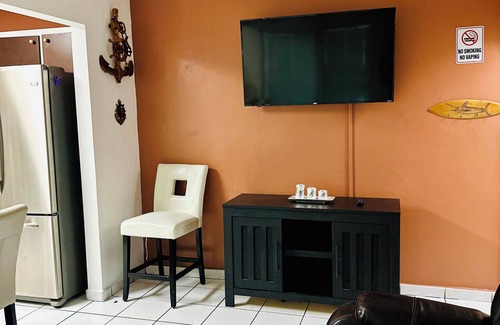 West Little Havana House | Love Story 2-bedroom pool house in Miami with free parking & BBQ