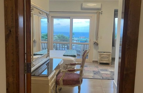 Marsa Matruh Villa | Lovely beach view 4-bedroom villa in Marsa Matrouh Governorate with WiFi, AC