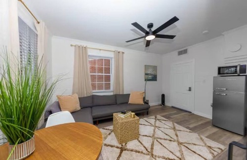 New Bern Apartment | Lovely 1 BR with King bed Apt 2