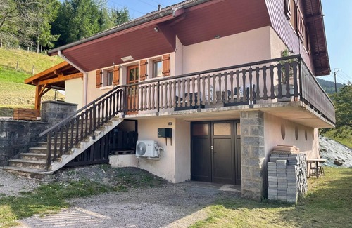 Bussang Ski Chalet | Lovely 120m2 Haute Vosges chalet in Bussang, close to shops and leisure facilities