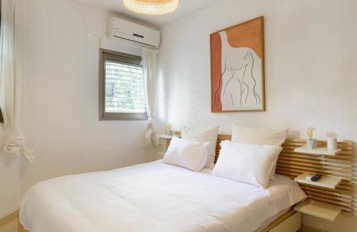 Florentin Apartment | Lovely 1BR Apt Florentin Center-Elevator-Balcony