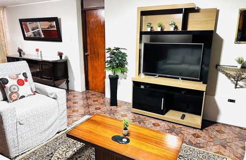 Jose Luis Bustamante y Rivero Apartment | Lovely 2-bedroom apartment with WiFi in Jose Luis Bustamante