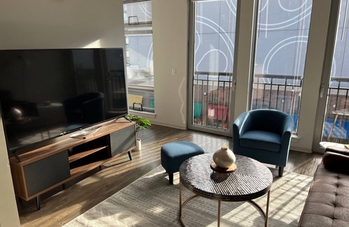 Assembly Square Apartment | Lovely 2 Bedroom at the Heart of Assembly Row