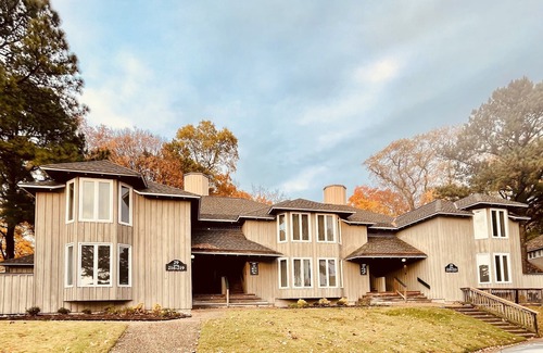 Kingsmill Condo | Lovely 2 bedroom condo located in beautiful Kingsmill Resort!