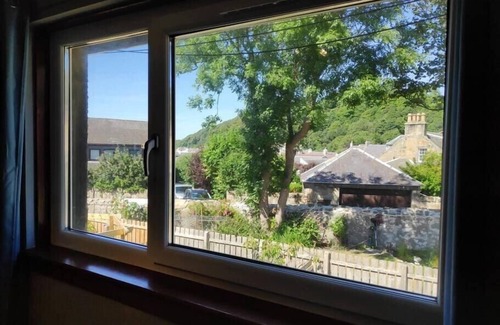 Limekilns Condo | Lovely 2BD Flat in Picturesque Limekilns Fife