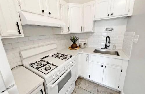 Mount Adams House | Lovely 2bd in Mount Adams near Downtown and OTR