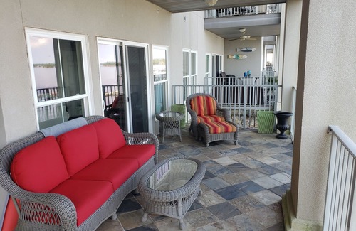 Dadeville Condo | Lovely 3 Bedroom Condo on Lake Martin 2 Pools & Boat Dock