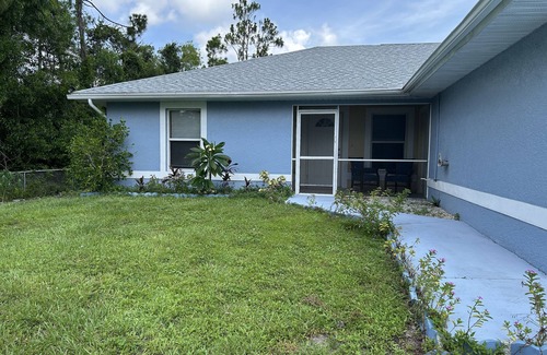 Westminister House | Lovely 3-bedroom house with garden in Lehigh Acres