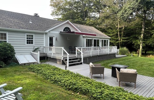 Madison House | Lovely 3-bedroom home in Madison close to downtown and great beaches.