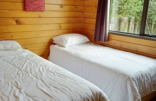 Karapiro Other | Lovely 3 Bedroom Quiet Home with Farm Views - 10 mins to Cambridge and Hobbiton