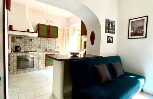 Bindua Apartment | Lovely 3-bedroom sea view with garden