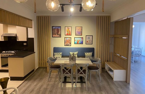 Al Duqqi Apartment | Lovely 3BR Apartment in Heart of Mohandseen