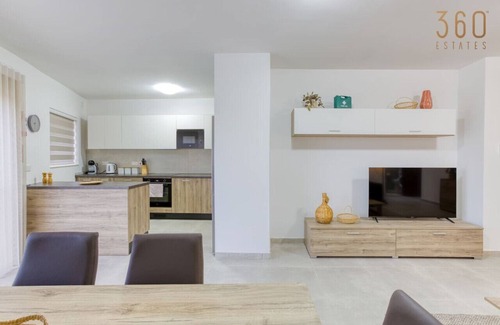 Mgarr Apartment | Lovely 3BR Apt w/Private Balcony & Views in Mgarr