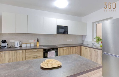 Mgarr Apartment | Lovely 3BR Apt w/Private Balcony & Views in Mgarr