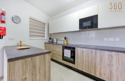 Mgarr Apartment | Lovely 3BR Apt w/Private Balcony & Views in Mgarr