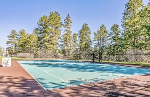 Franktown House | Lovely 4-bedroom Estate in Franktown with WiFi and a Summer time outdoor pool